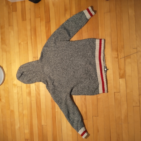 Beautiful vintage Roots knitted hoodie in good condition - Picture 5 of 5